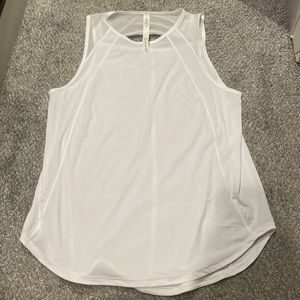 white lululemon tank top